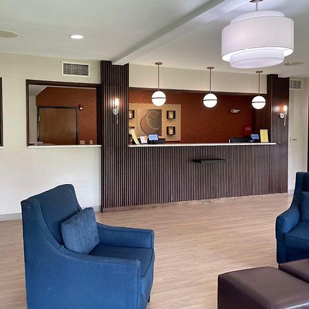 Comfort Suites Near Seaworld San Antonio Exterior photo