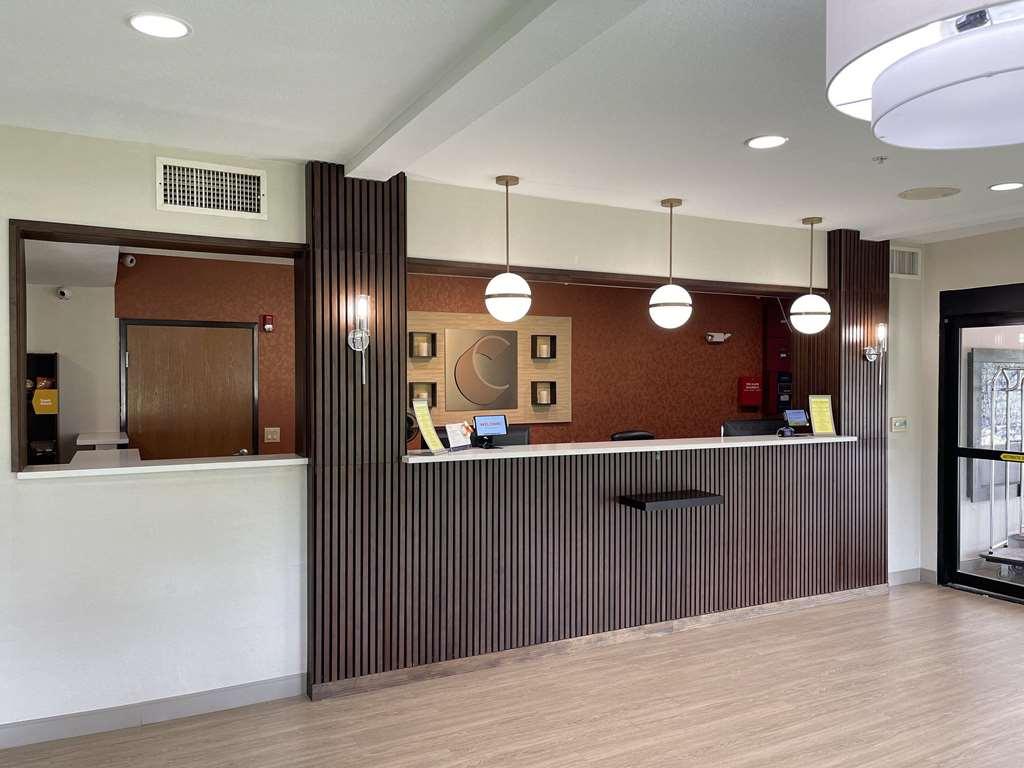 Comfort Suites Near Seaworld San Antonio Interior photo